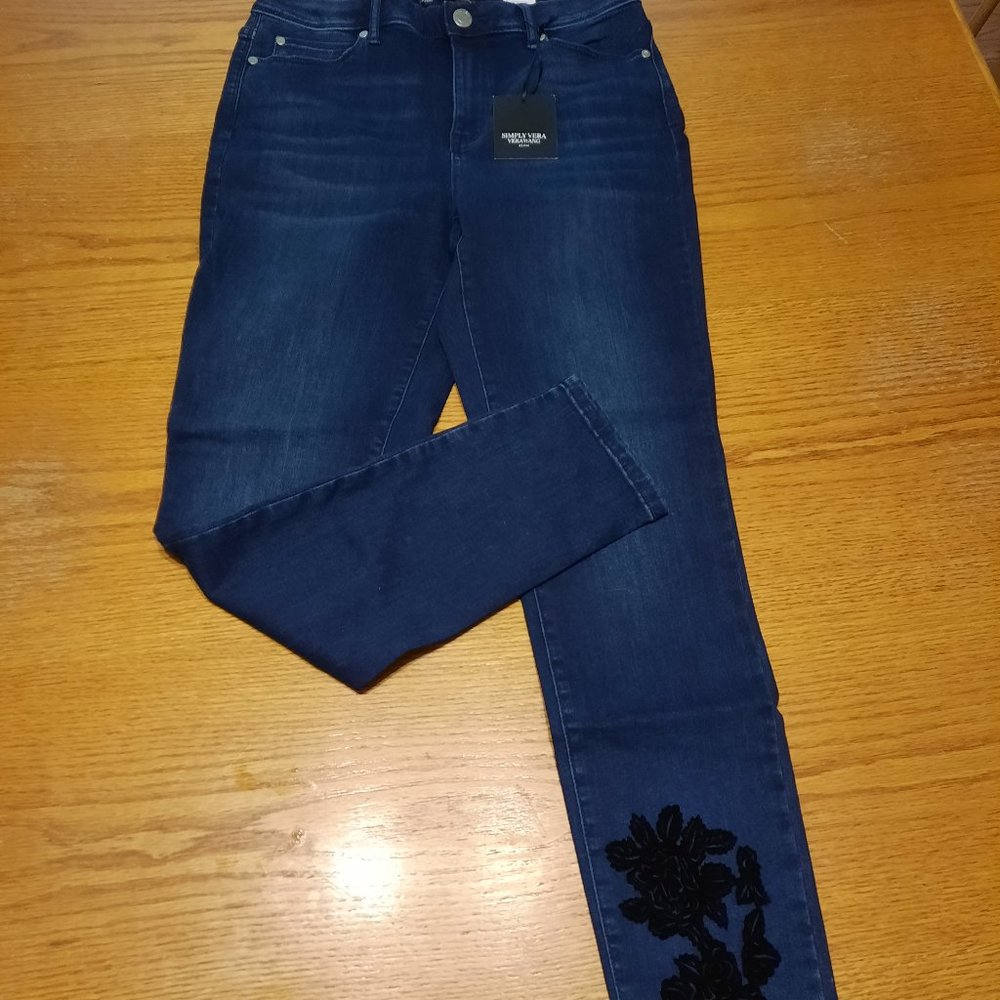 NWT Simply Vera Wang Skinny Womens Size 8 High Rise Dark Flower Applique